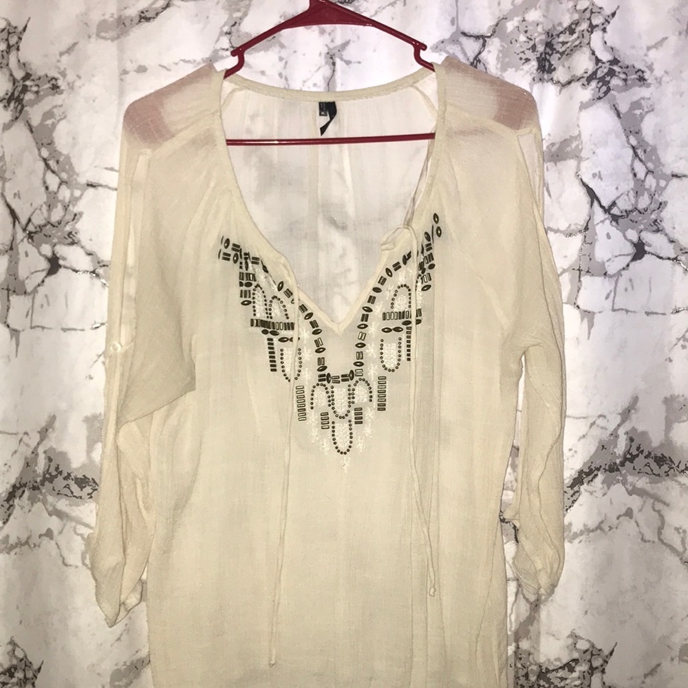 Open shoulder top